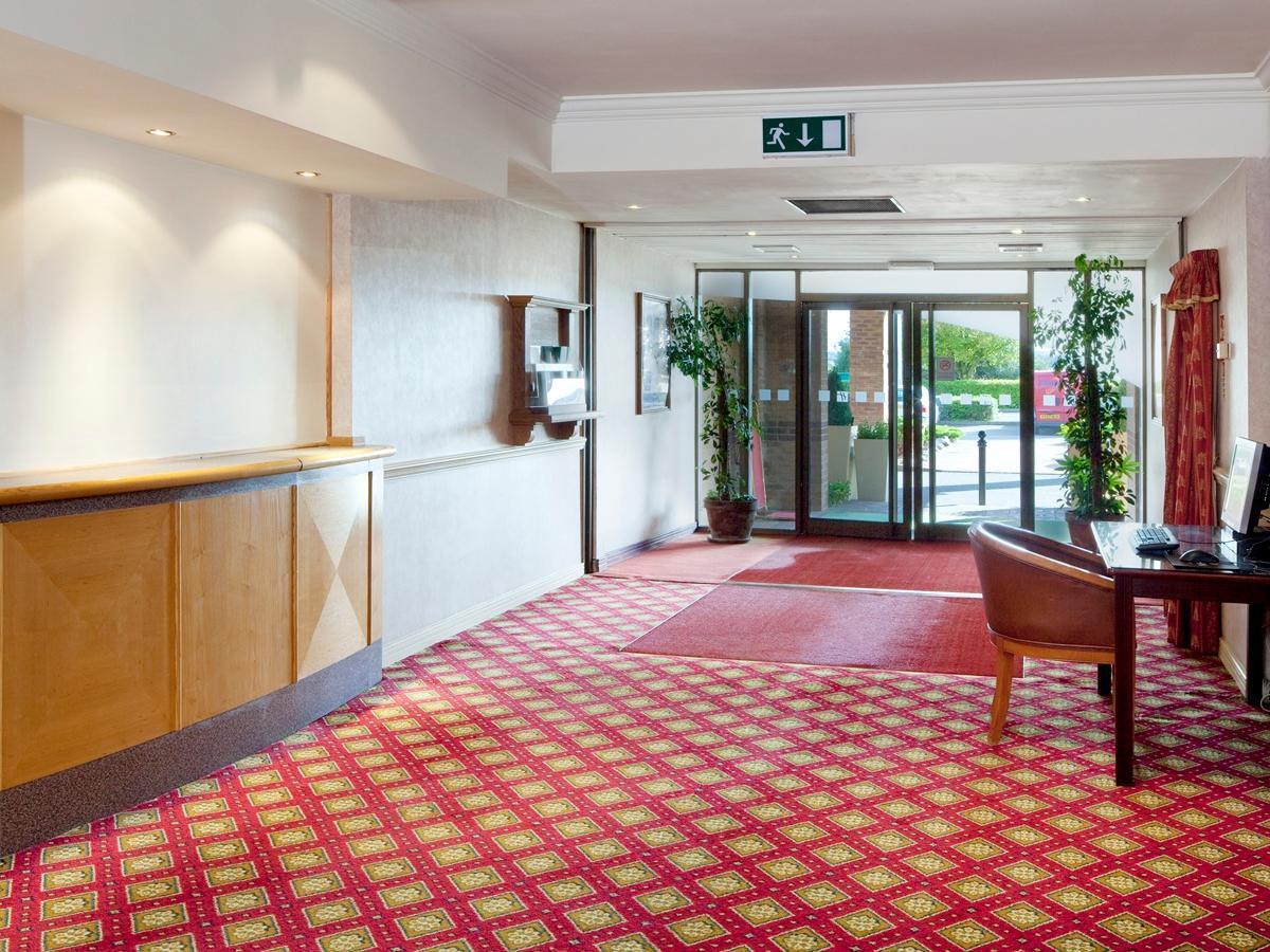 Holiday Inn Northampton West M1 Junc 16, An Ihg Hotel Flore Exterior photo
